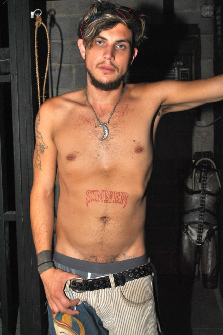 Young studs posing naked while other teens  - XXX Dessert - Picture 2