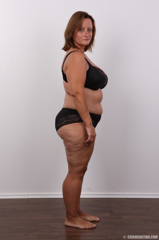 Old hottie with red hair takes off her brow - XXX Dessert - Picture 8