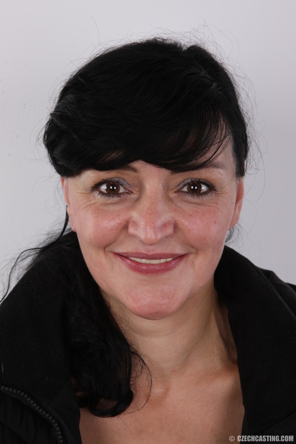 Mature chick slowly peels off her turquoise - XXX Dessert - Picture 1