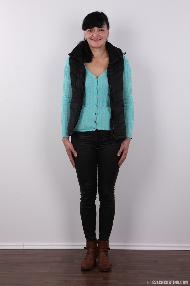 Mature chick slowly peels off her turquoise - XXX Dessert - Picture 2