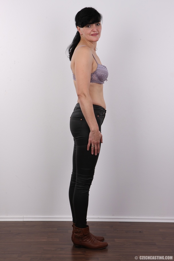 Mature chick slowly peels off her turquoise - XXX Dessert - Picture 5