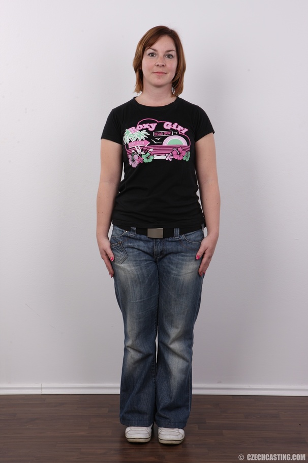 Cute redhead in printed black shirt, blue j - XXX Dessert - Picture 2