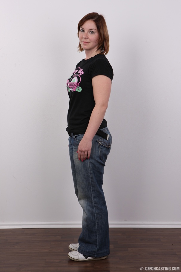 Cute redhead in printed black shirt, blue j - XXX Dessert - Picture 3