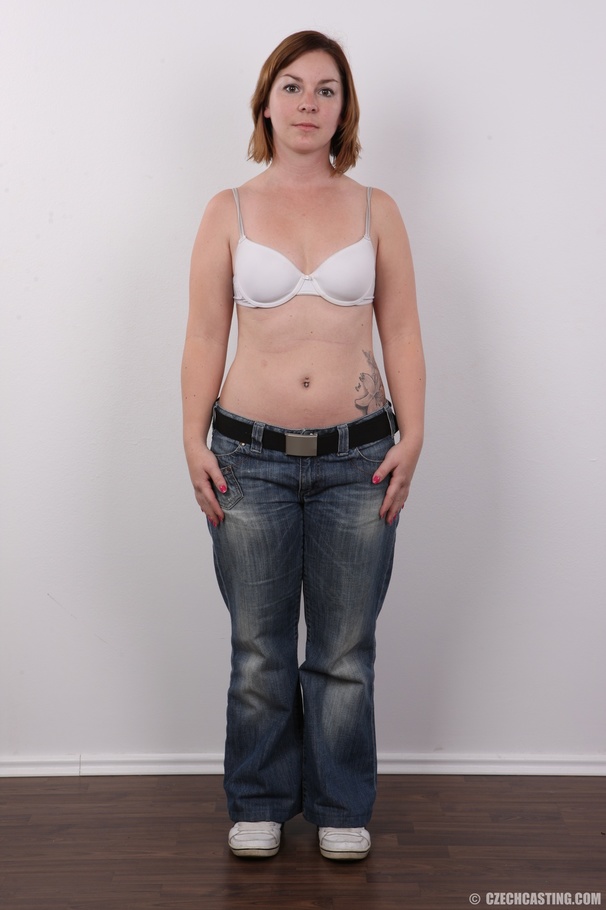 Cute redhead in printed black shirt, blue j - XXX Dessert - Picture 4