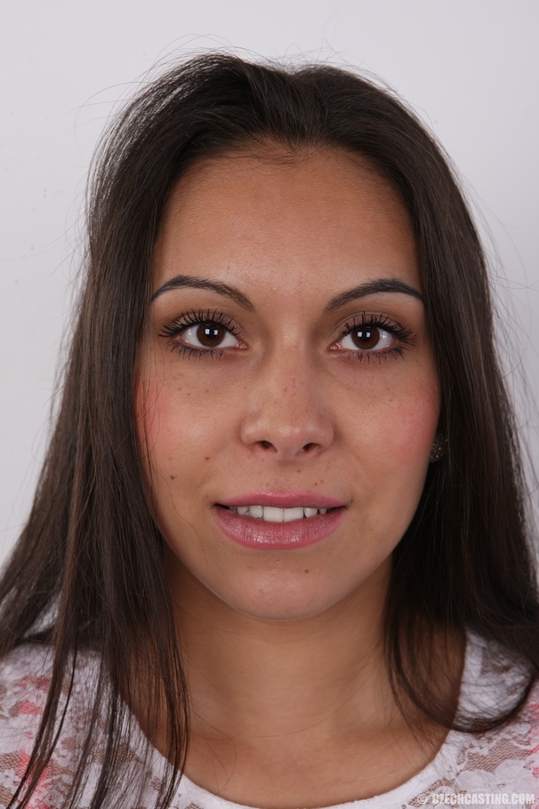 Gorgeous babe wearing white shirt, shoes an - XXX Dessert - Picture 1