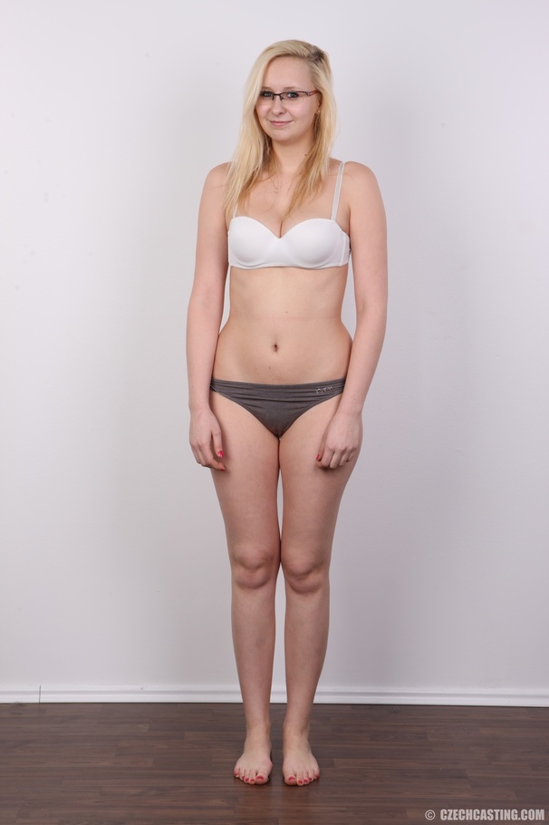 Pretty blonde with glasses strips off her b - XXX Dessert - Picture 7