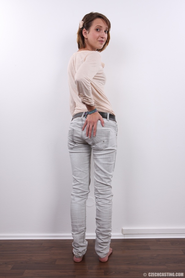 Sweet hottie pose every angle of her thin b - XXX Dessert - Picture 4