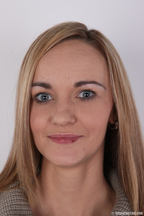 Blonde chick takes off her black and gray s - XXX Dessert - Picture 1