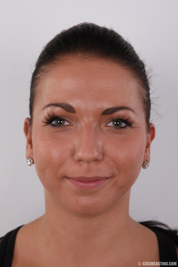 Lovely babe wearing black shirt, gray leggi - XXX Dessert - Picture 1