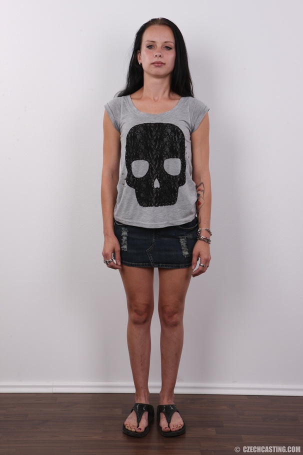 Beautiful babe wearing gray shirt printed w - XXX Dessert - Picture 2