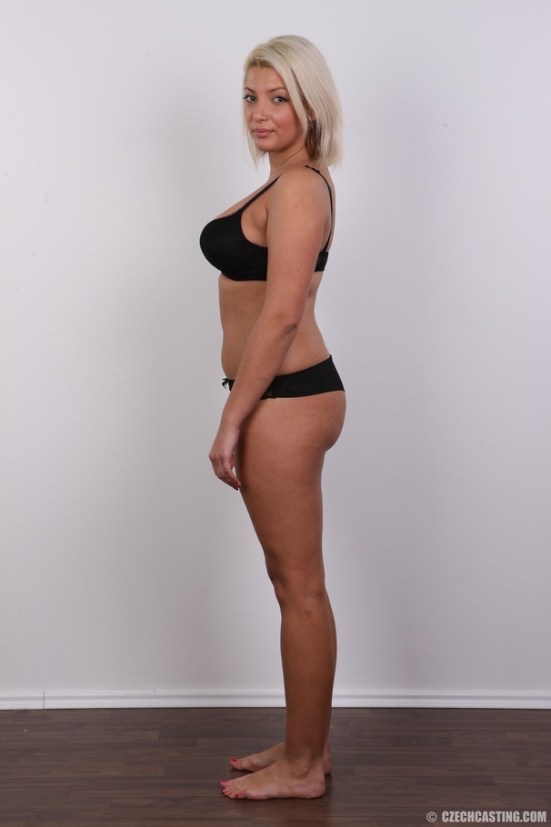 Gorgeous blonde takes off her dirty white b - XXX Dessert - Picture 8