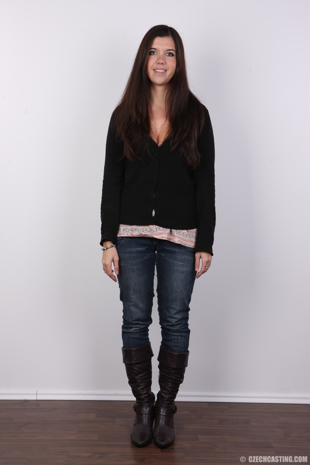 Foxy brunette wearing black jacket, pink an - XXX Dessert - Picture 2