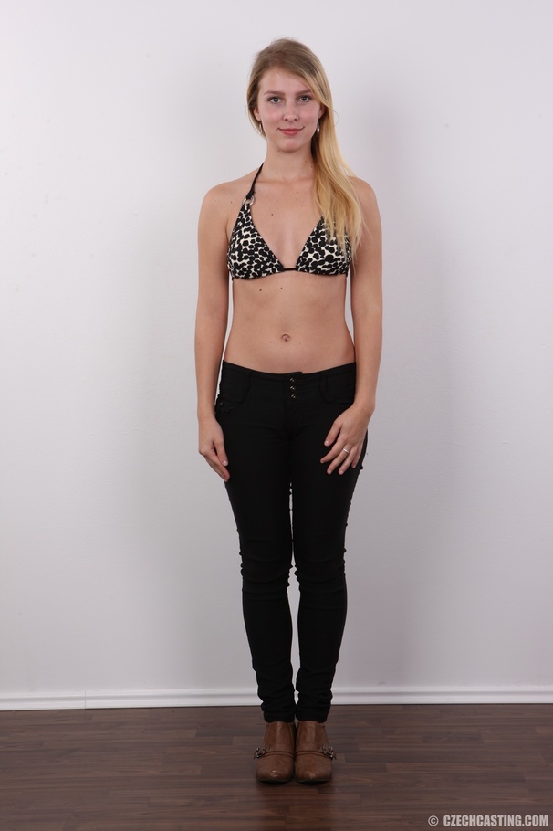 Beautiful young blonde peels off her black  - XXX Dessert - Picture 4