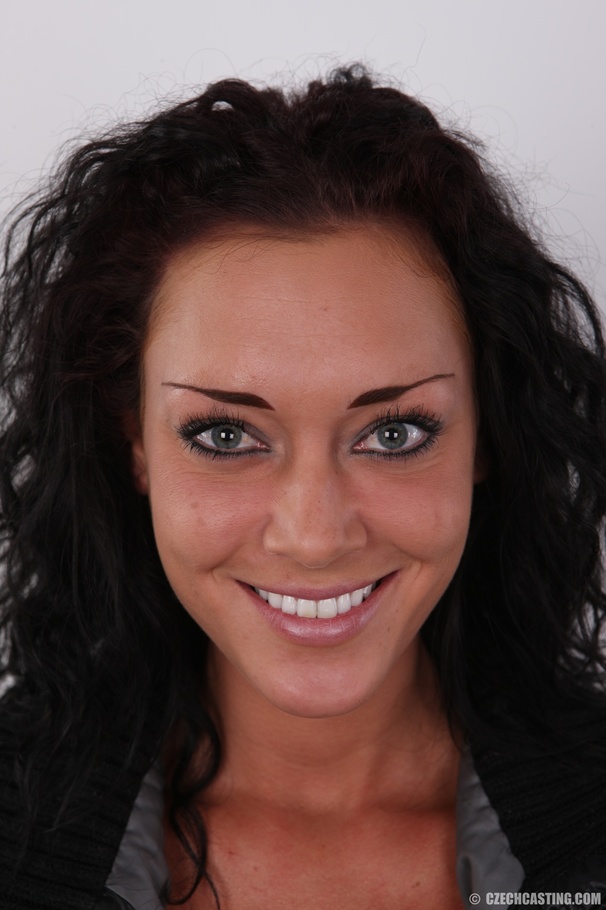 Gorgeous hottie wearing pink shirt and a se - XXX Dessert - Picture 1