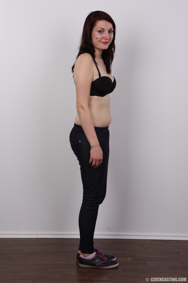 Hot chick wearing red shirt, black pants an - XXX Dessert - Picture 5