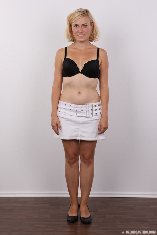 Hot wife in red and white floral blouse, wh - XXX Dessert - Picture 4