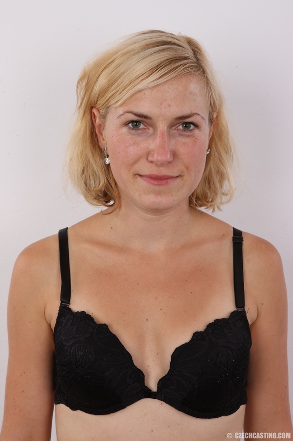 Hot wife in red and white floral blouse, wh - XXX Dessert - Picture 6