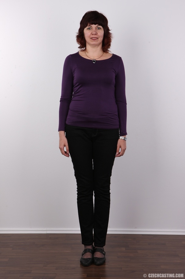 Hot MILF slowly peels off her purple shirt, - XXX Dessert - Picture 2