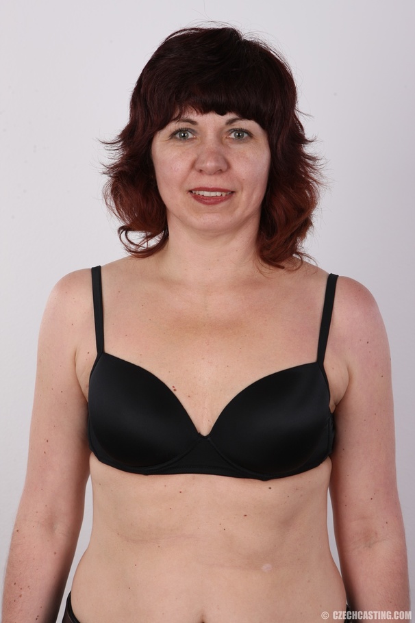 Hot MILF slowly peels off her purple shirt, - XXX Dessert - Picture 6