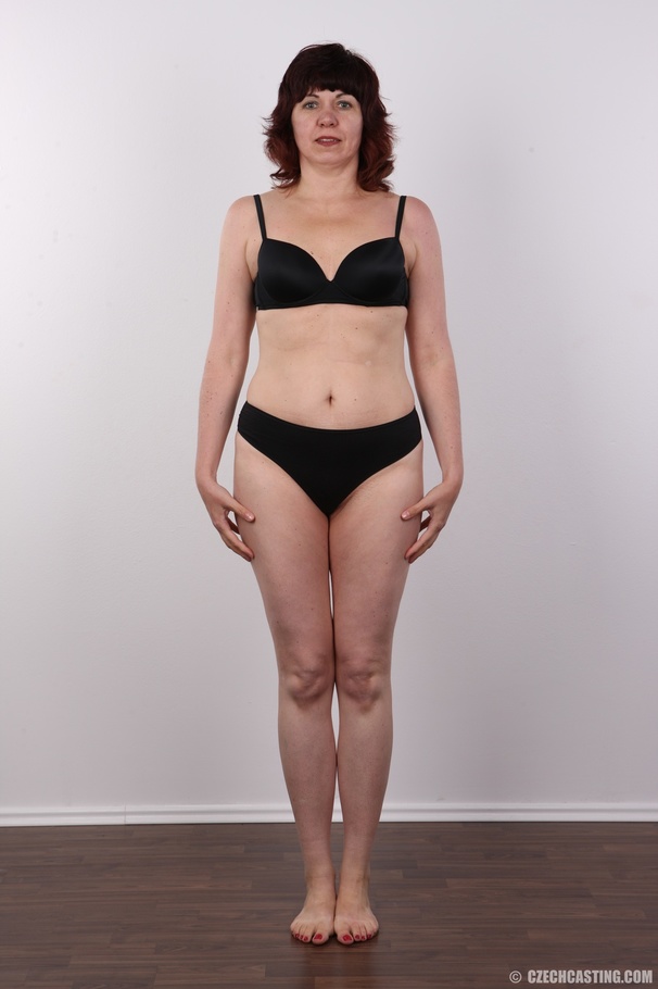 Hot MILF slowly peels off her purple shirt, - XXX Dessert - Picture 7