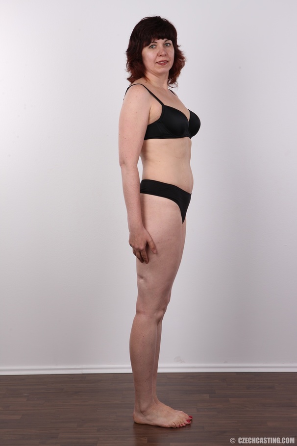 Hot MILF slowly peels off her purple shirt, - XXX Dessert - Picture 8