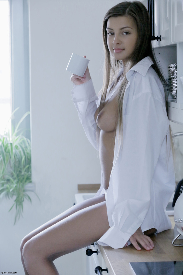 Tanned teeny in a white man's shirt showing - XXX Dessert - Picture 3