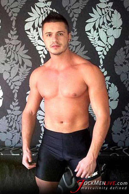 Cool pics and selfies with brunette musclebound guy - XXXonXXX - Pic 13