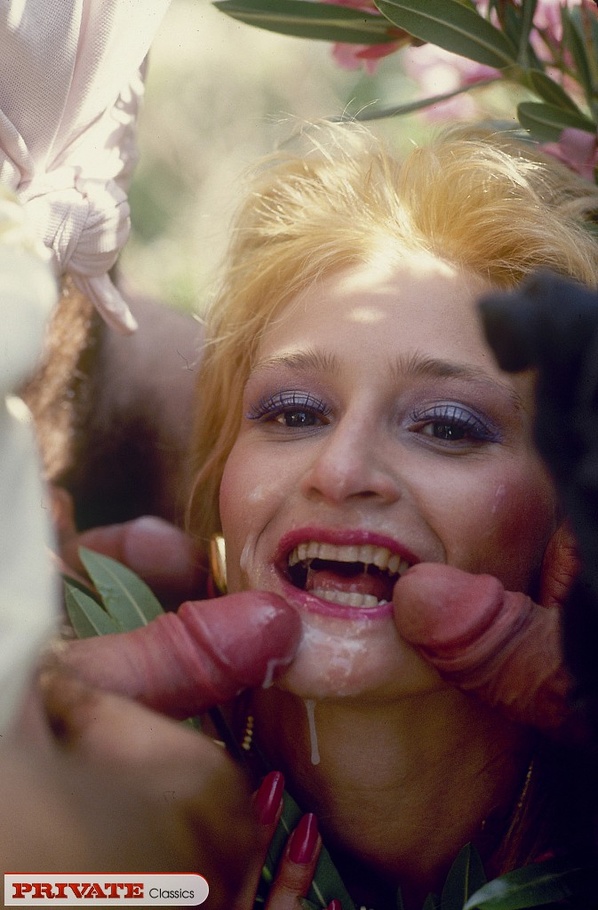 Foxy blonde wearing blue dress, shoes and w - XXX Dessert - Picture 13