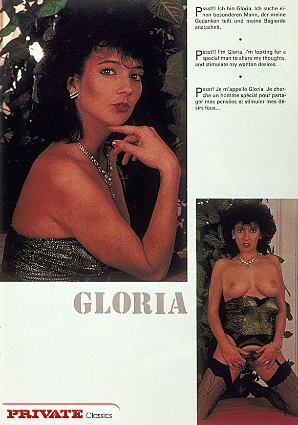 Elegant chick displays her juicy tits and r - XXX Dessert - Picture 3