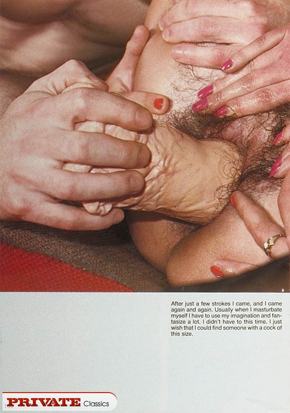 Stunning babe in black dress licks the puss - XXX Dessert - Picture 9