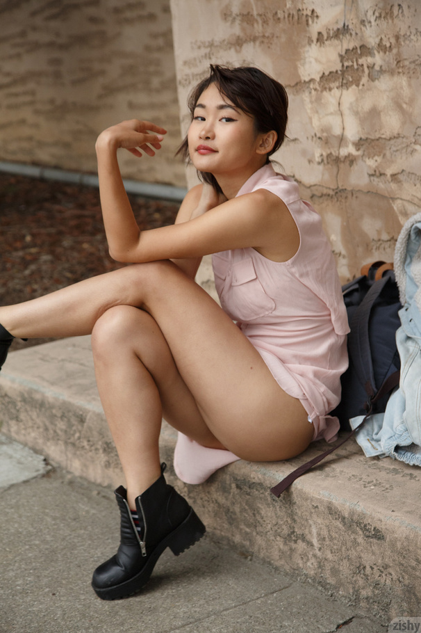 Amazing Asian teen in glasses and pink dres - XXX Dessert - Picture 6