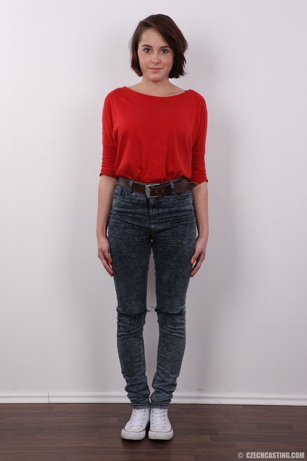 First-rate chica in a red midriff top and j - XXX Dessert - Picture 2