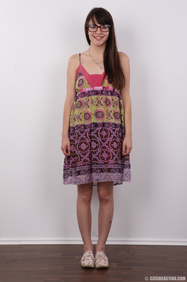 Incredible bird in glasses and paisley dres - XXX Dessert - Picture 2