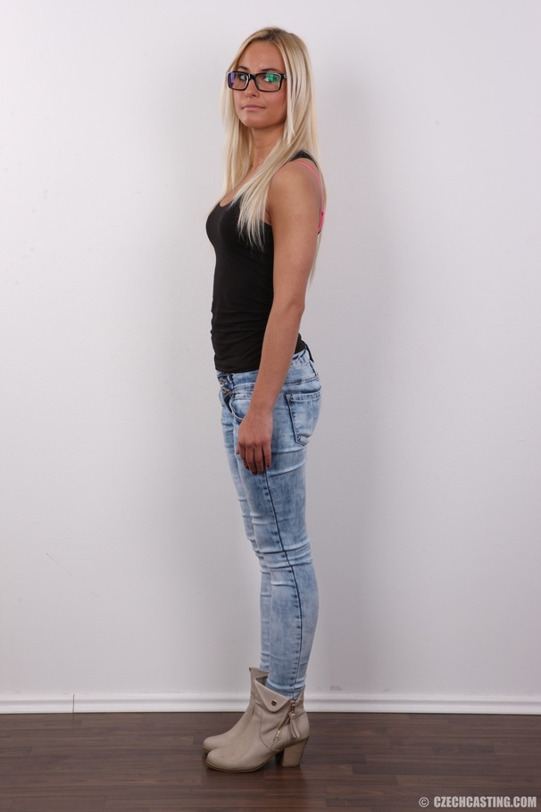 Dreamy blonde fawn in glasses ditches her c - XXX Dessert - Picture 3