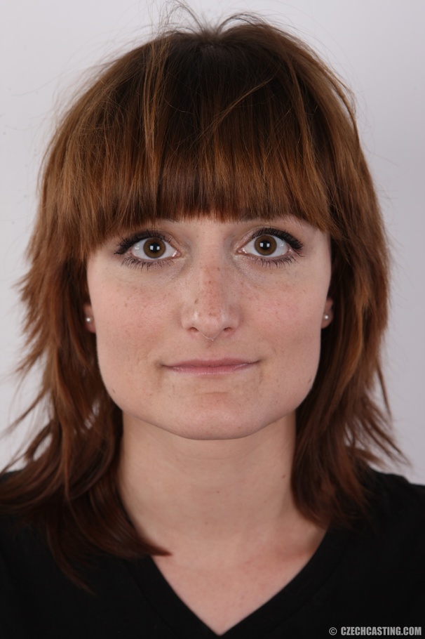 Fantastic diva in a black shirt and torn je - XXX Dessert - Picture 1