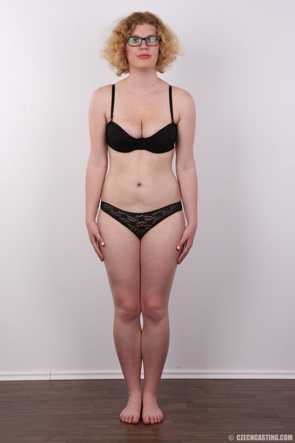 Awesome curly blonde bitch in glasses weari - XXX Dessert - Picture 7