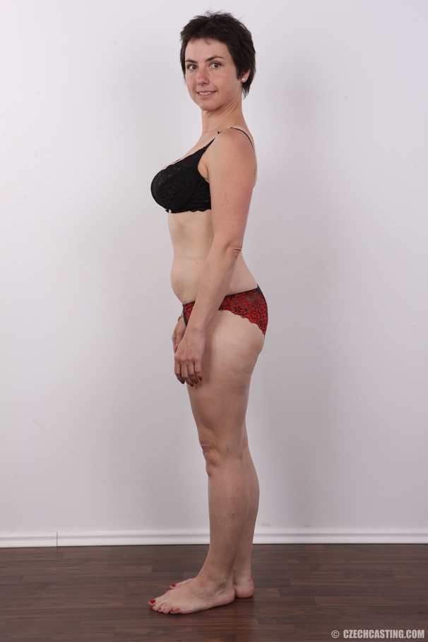 Sumptuous short-haired cutie in a white top - XXX Dessert - Picture 8