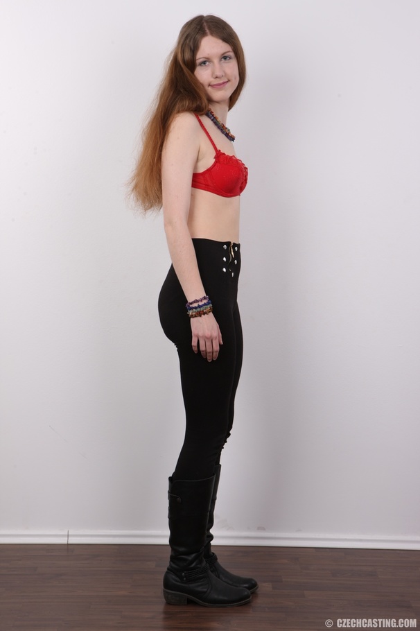 Welcoming girl in a floral top and black pa - XXX Dessert - Picture 5