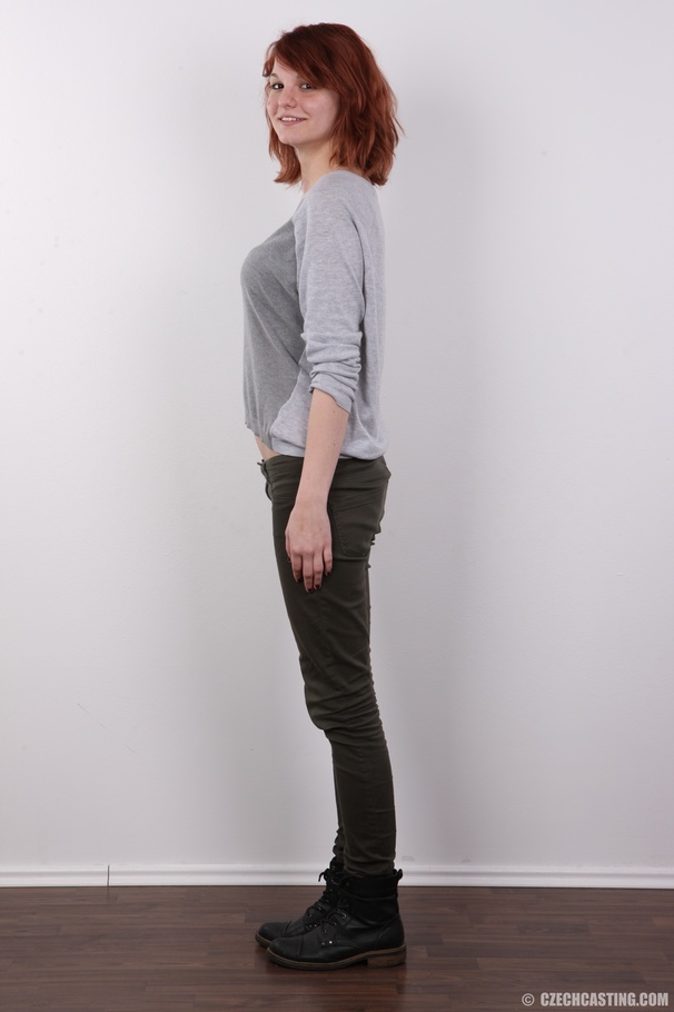 Fascinating shiela with red hair wearing a  - XXX Dessert - Picture 3