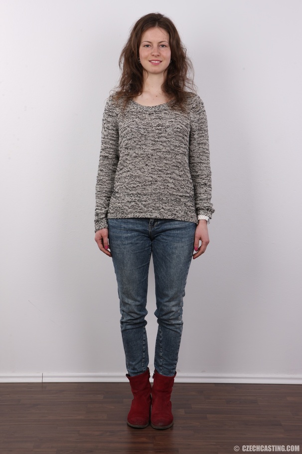 Glamorous nymph in a purple bra and black p - XXX Dessert - Picture 2