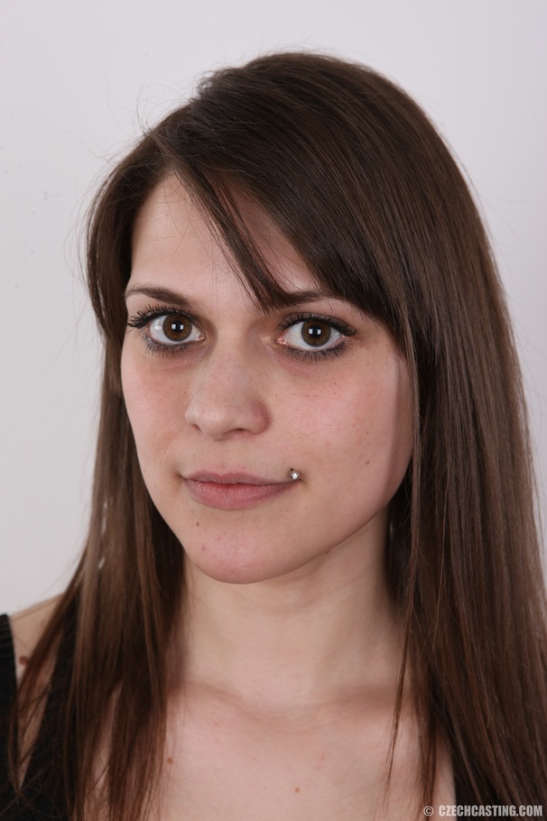 Lovely broad in a black top and printed leg - XXX Dessert - Picture 1