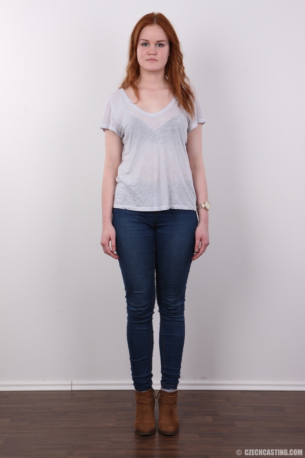 Superb babe in a black bra and white pantie - XXX Dessert - Picture 2