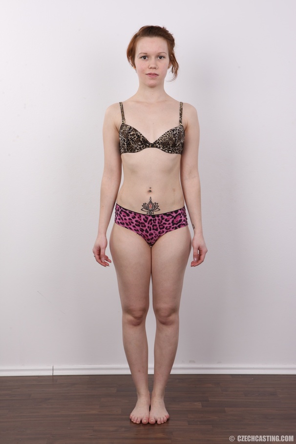 Charming fox in a red coat and animal print - XXX Dessert - Picture 7