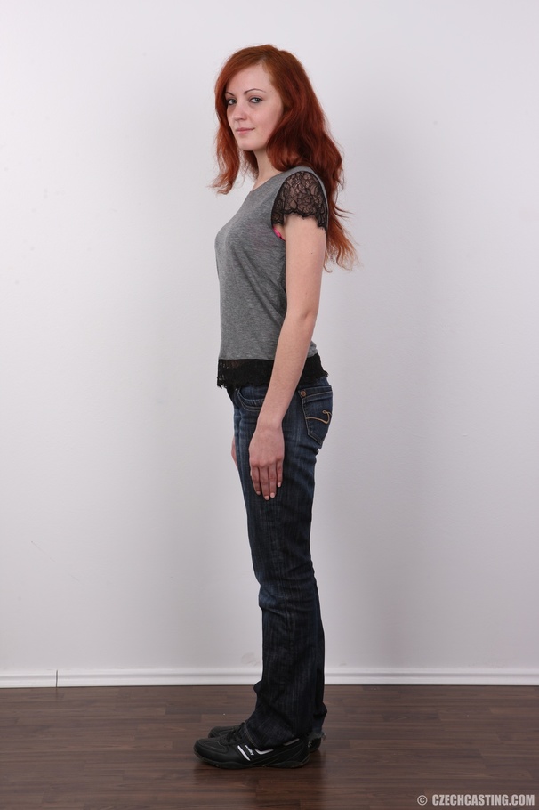 Attractive red-haired tramp in a grey top a - XXX Dessert - Picture 3