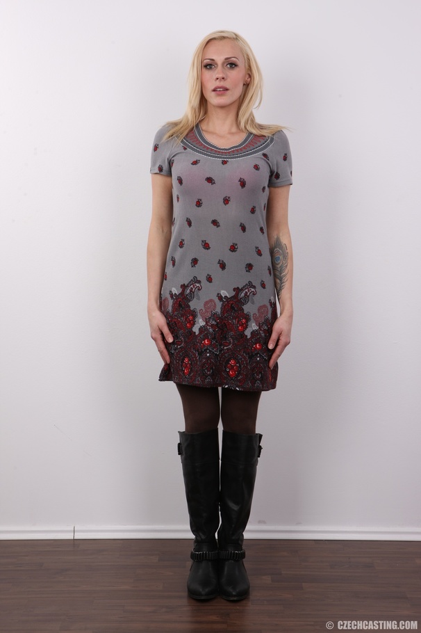 Fine babe in black boots and pink undies si - XXX Dessert - Picture 2