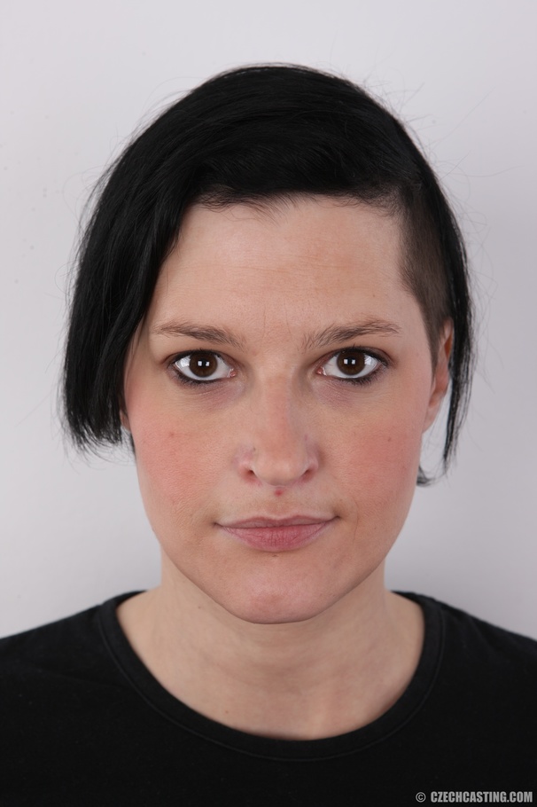 Knockout broad in black lingerie shows off  - XXX Dessert - Picture 1