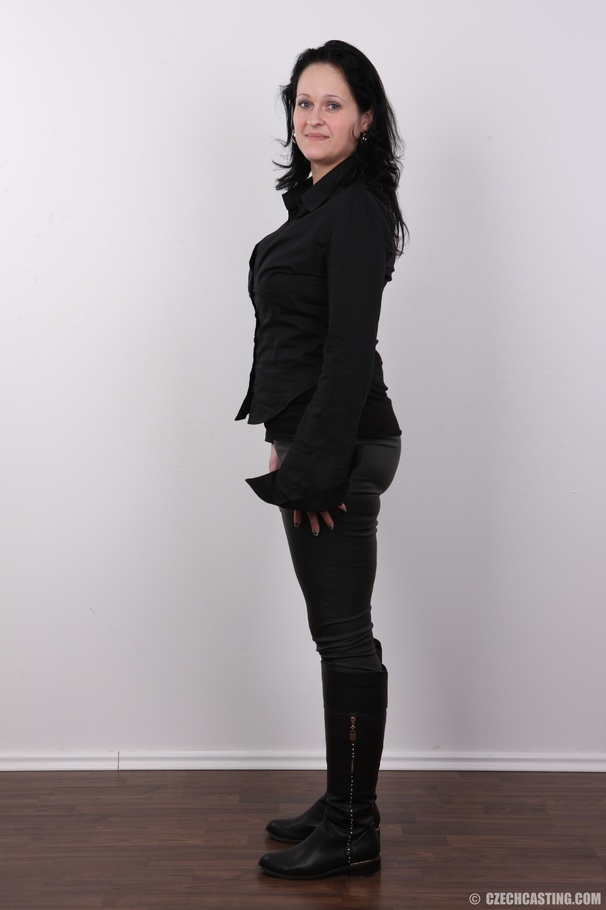 Knockout gal in a black top, pants and boot - XXX Dessert - Picture 3