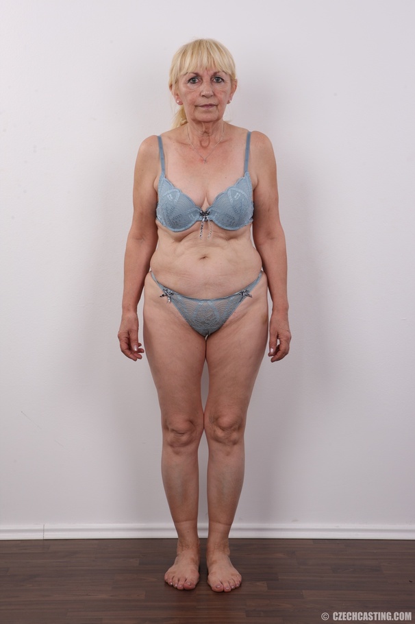 Delish woman in a purple top and white pant - XXX Dessert - Picture 7