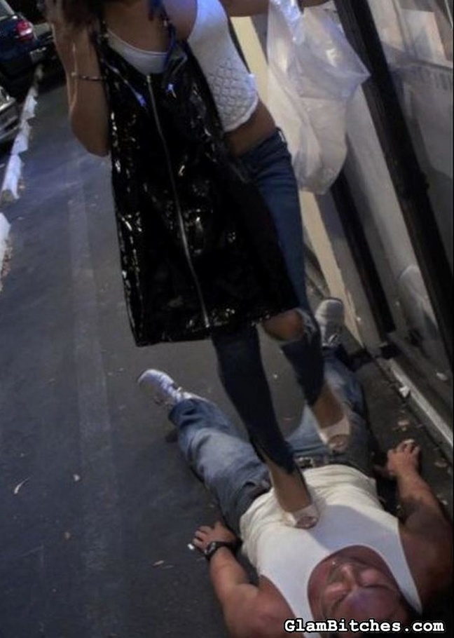 College babe walks over her boyfriend in th - XXX Dessert - Picture 10