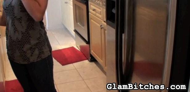 Chick makes man kiss her feet for a couple  - XXX Dessert - Picture 14